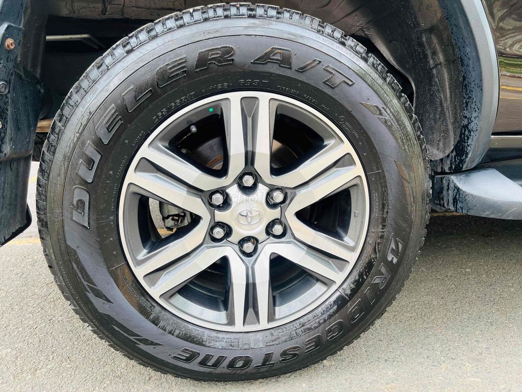 Fortuner 2020 4x2AT nhập khẩu máy xăng xe đẹp. Mua bán Ô tô tại Quận 12 Tp Hồ Chí Minh được đăng bởi Phạm Hoàng hình 14