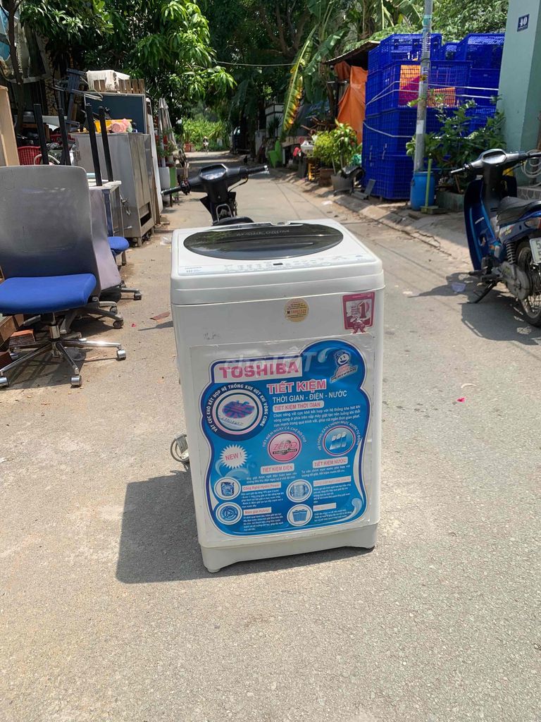 Máy giặt Toshiba 8kg Trắng. Mua bán Máy giặt tại Huyện Bình Chánh Tp Hồ Chí Minh được đăng bởi Đồ Củ Đức Hiền hình 1