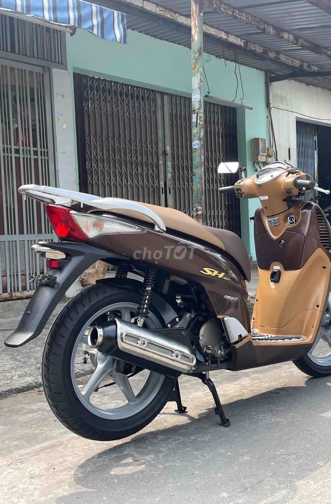 Honda SH 2009 màu Nâu. Mua bán Xe máy tại Quận Bình Tân Tp Hồ Chí Minh được đăng bởi khoa phát hình 1