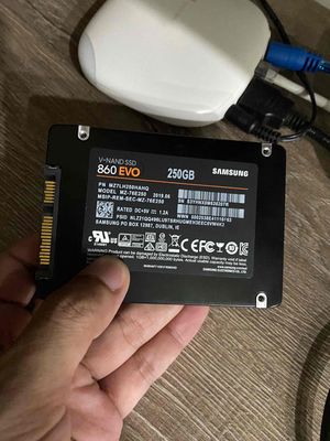 SSD Samsung Evo 860 250G loại zin usa sẵn W10 Pro