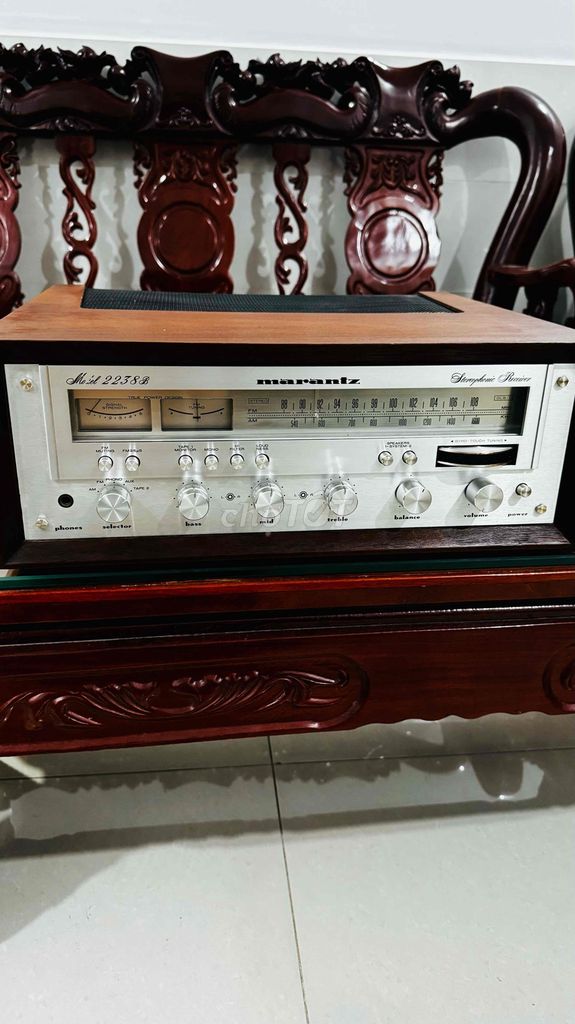 Amply MARANTZ 2238B.