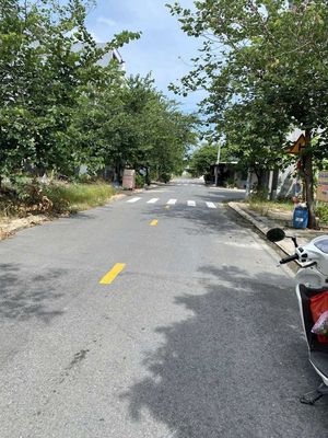 Khu dân cư xuyên á ,đang chào ban lô đát thổ cư sổ sẵn. Mua bán đất tại Huyện Đức Hòa Long An được đăng bởi Ngo thi my huong