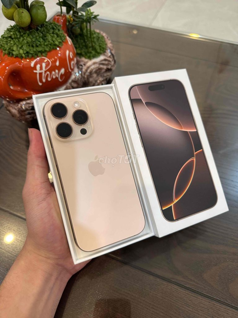 Iphone 16 Pro VNA vừa kích