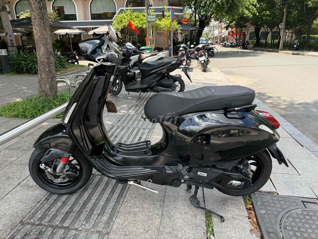 Vespa Sprint 2017 Iget. Mua bán Xe máy tại Quận Tân Phú Tp Hồ Chí Minh được đăng bởi Phạm Thanh Hiếu hình 1