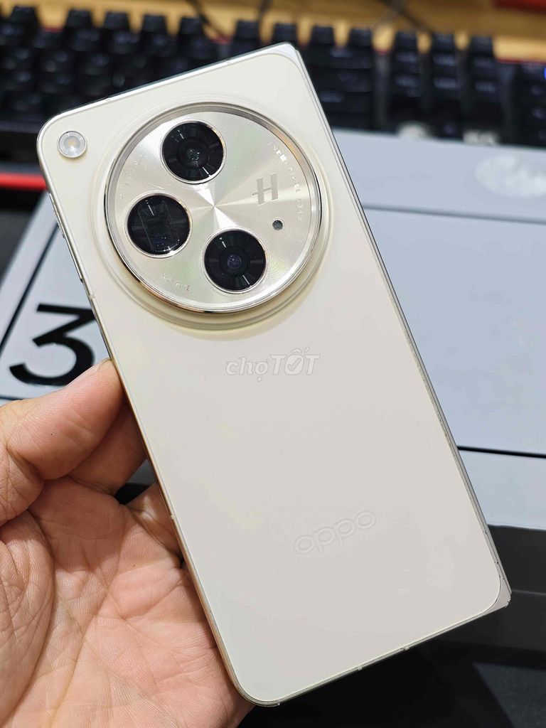 Oppo Find N5 Vàng 16GB/512GB Đã sử dụng. Mua bán Điện thoại tại Quận 10 Tp Hồ Chí Minh được đăng bởi Khánh Trần hình 1