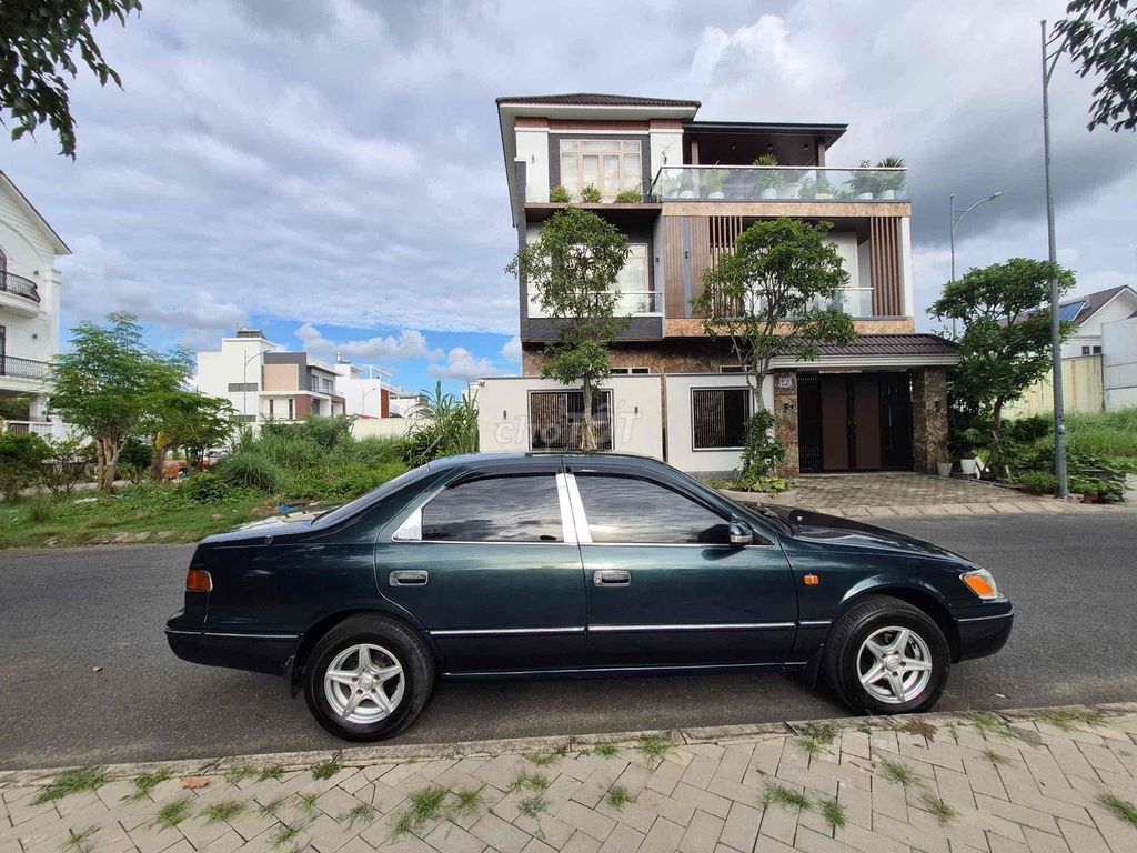 Toyota Camry 1998 nhập Nhật. Mua bán Ô tô tại Quận Cái Răng Cần Thơ được đăng bởi trang trần hình 8