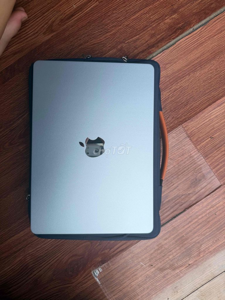 cần bán macbook air m4 13"2025 10CPU,8GPU,16-256GB. Mua bán Laptop tại Huyện M'Đrắk Đắk Lắk được đăng bởi Trung hình 1