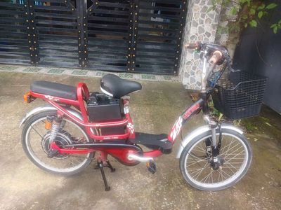 Thanh lý xe đạp điện son su màu đỏ. Mua bán Xe điện tại Thị xã Bến Cát Bình Dương được đăng bởi pham the cao