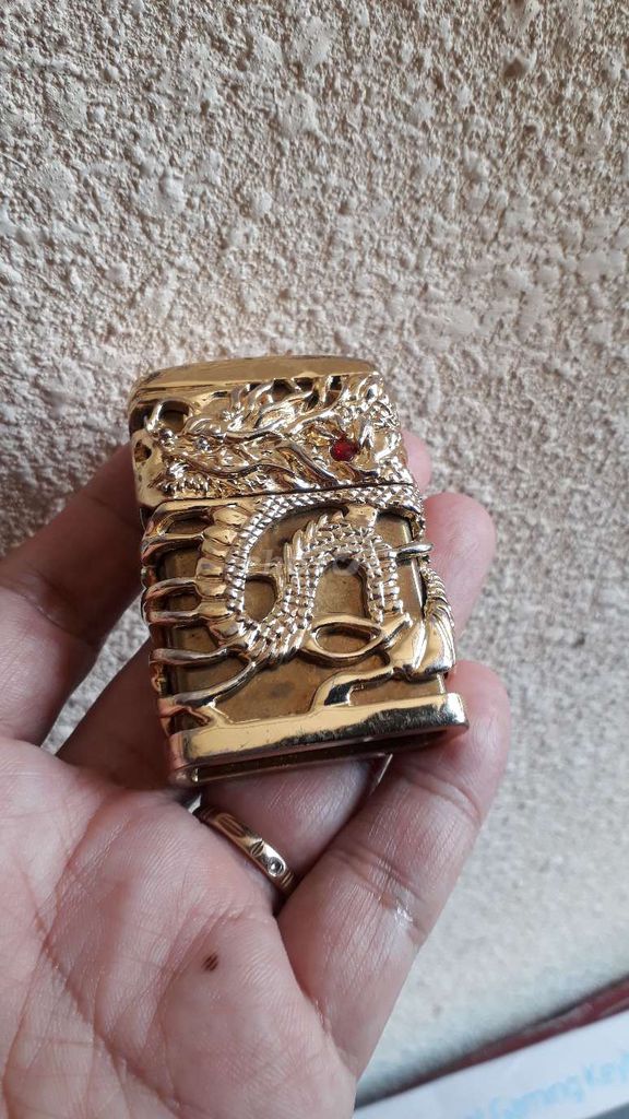 Zippo áo giáp rồng 2019