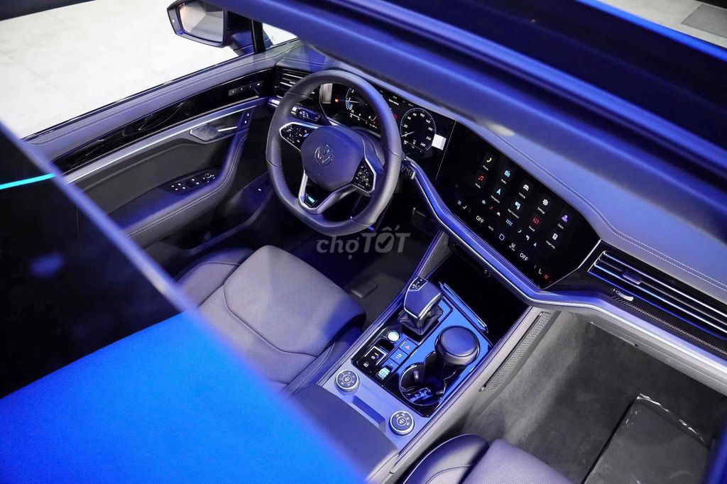 Volkswagen Touareg 2025 Luxury 2.0 TSI. Mua bán Ô tô tại Quận 1 Tp Hồ Chí Minh được đăng bởi Hưng Messi Bán Xe Đức hình 14