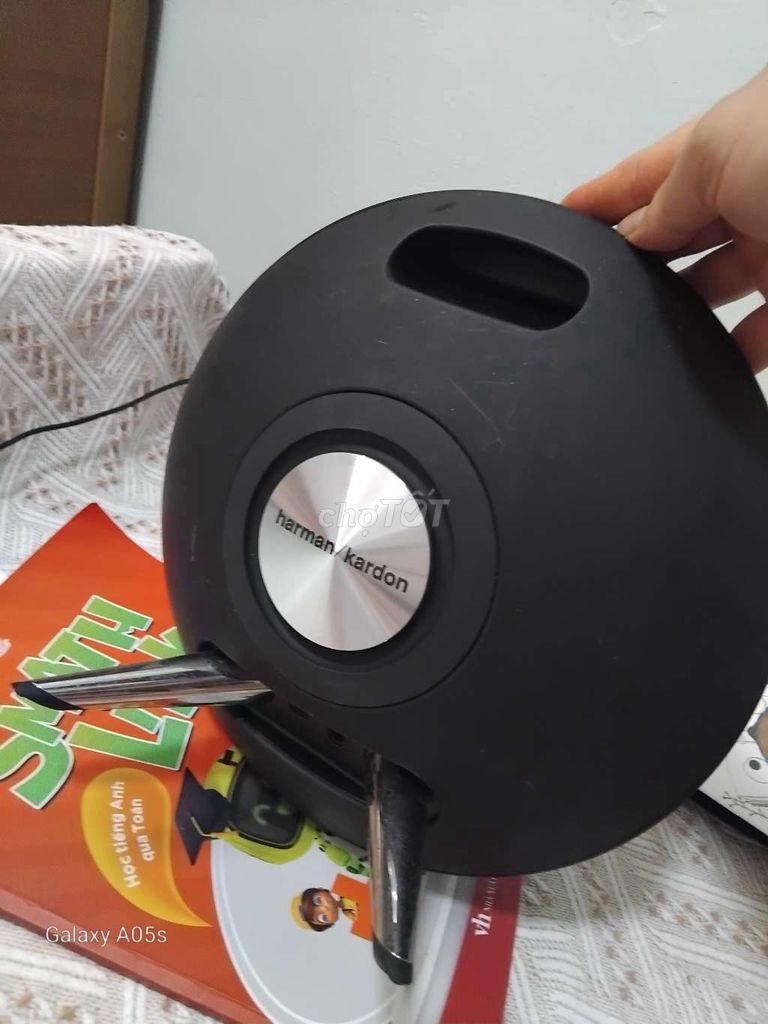 Loa Bluetooth Harman Kardon Đen. Mua bán Tivi, Âm thanh tại Quận Cầu Giấy Hà Nội được đăng bởi Tran Hoa hình 1
