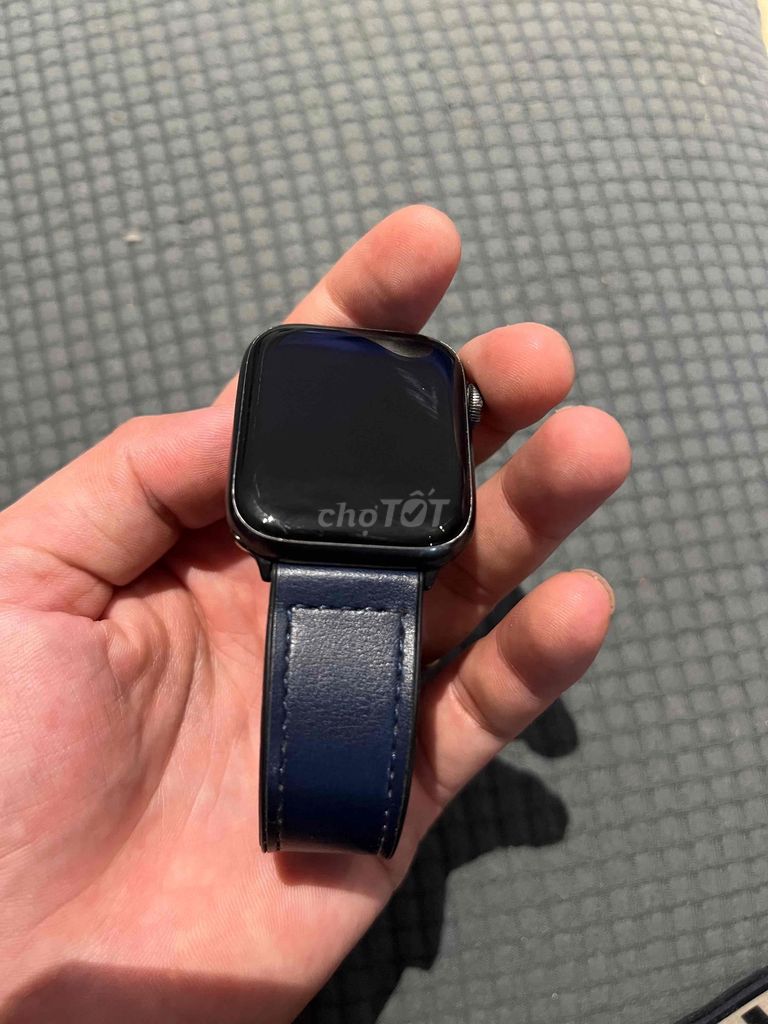 Apple Watch Series 6 GPS 44mm Đen Da. Mua bán Thiết bị đeo thông minh tại Quận Tây Hồ Hà Nội được đăng bởi dee dee hình 1