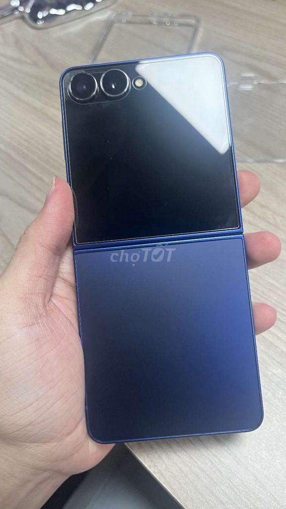 Samsung Z Flip7 12GB/256GB Xanh Mới. Mua bán Điện thoại tại Quận 8 Tp Hồ Chí Minh được đăng bởi Thiện Duy hình 1