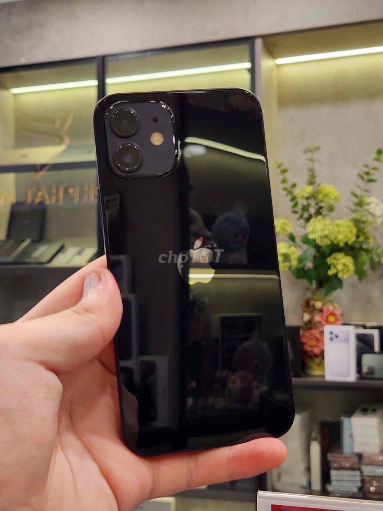 Apple iPhone 12 128GB Đen Like New VN/A Zin 99%. Mua bán Điện thoại tại Quận 8 Tp Hồ Chí Minh được đăng bởi CA REM BÁN TÁO hình 1