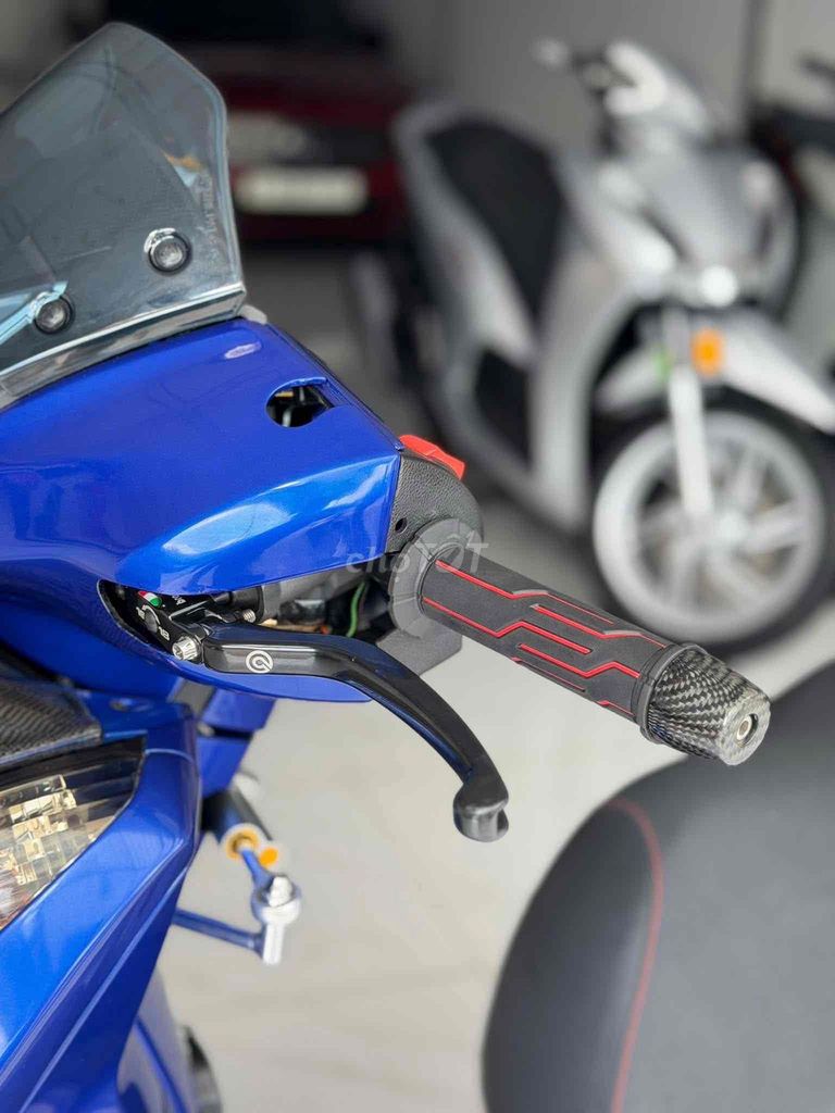 #SH300i ABS nhập ý , dkld 2017 #BSTP. Mua bán Xe máy tại Thành phố Dĩ An Bình Dương được đăng bởi Nguyễn Tuấn hình 19