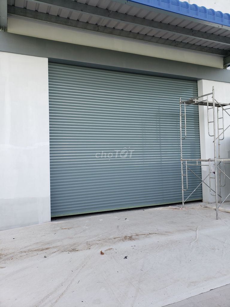 Cửa cuốn Đài Loan Xám Mới. Mua bán Nội thất, đồ gia dụng khác tại Huyện Bắc Tân Uyên Bình Dương được đăng bởi  thảo cửa cuốn hình 1