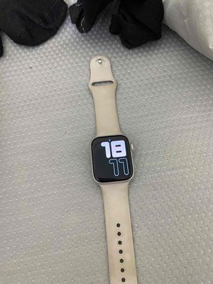 apple watch series 4 tình trạng hơi xước. Mua bán Thiết bị đeo thông minh tại Huyện Chương Mỹ Hà Nội được đăng bởi Trịnh Quốc Anh