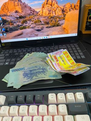Laptop dư sài thanh lý , chiến game mượt mà. Mua bán Laptop tại Thị xã Tân Uyên Bình Dương được đăng bởi Lê Văn Sơn