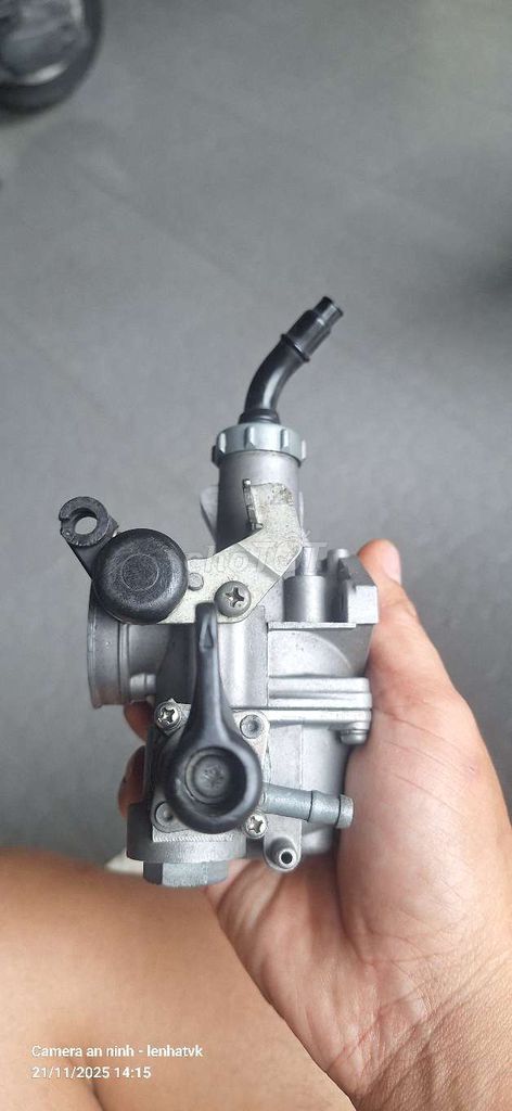 Bình xăng con Keihin Dream 125. Mua bán Phụ tùng xe tại Huyện Châu Thành Kiên Giang được đăng bởi Lê Nhật hình 4