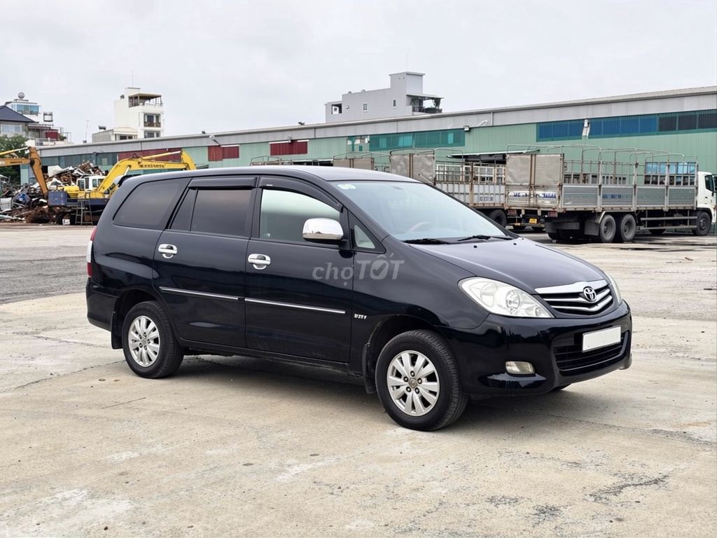 Toyota Innova V 2011 - 189 Triệu