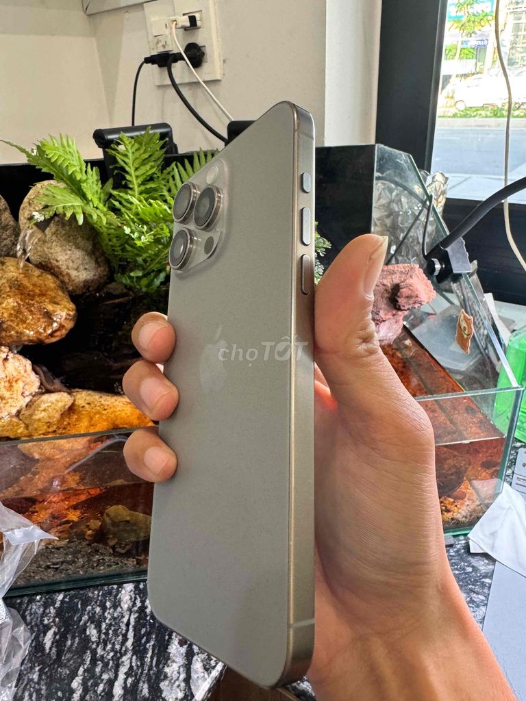 Apple iPhone 15 Pro Max Xám. Mua bán Điện thoại tại Thành phố Huế Thừa Thiên Huế được đăng bởi Pan Phone hình 1