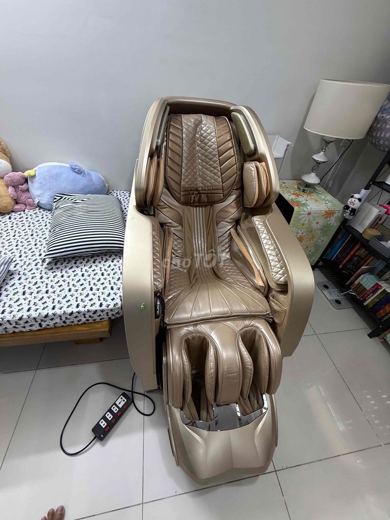Ghế massage Bodyfriend Hàn Quốc Vàng đồng Da. Mua bán Bàn ghế tại Quận 8 Tp Hồ Chí Minh được đăng bởi phương hà hình 1