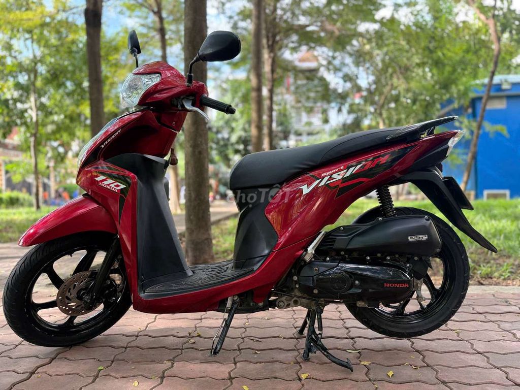 Honda Vision 2018 Красный