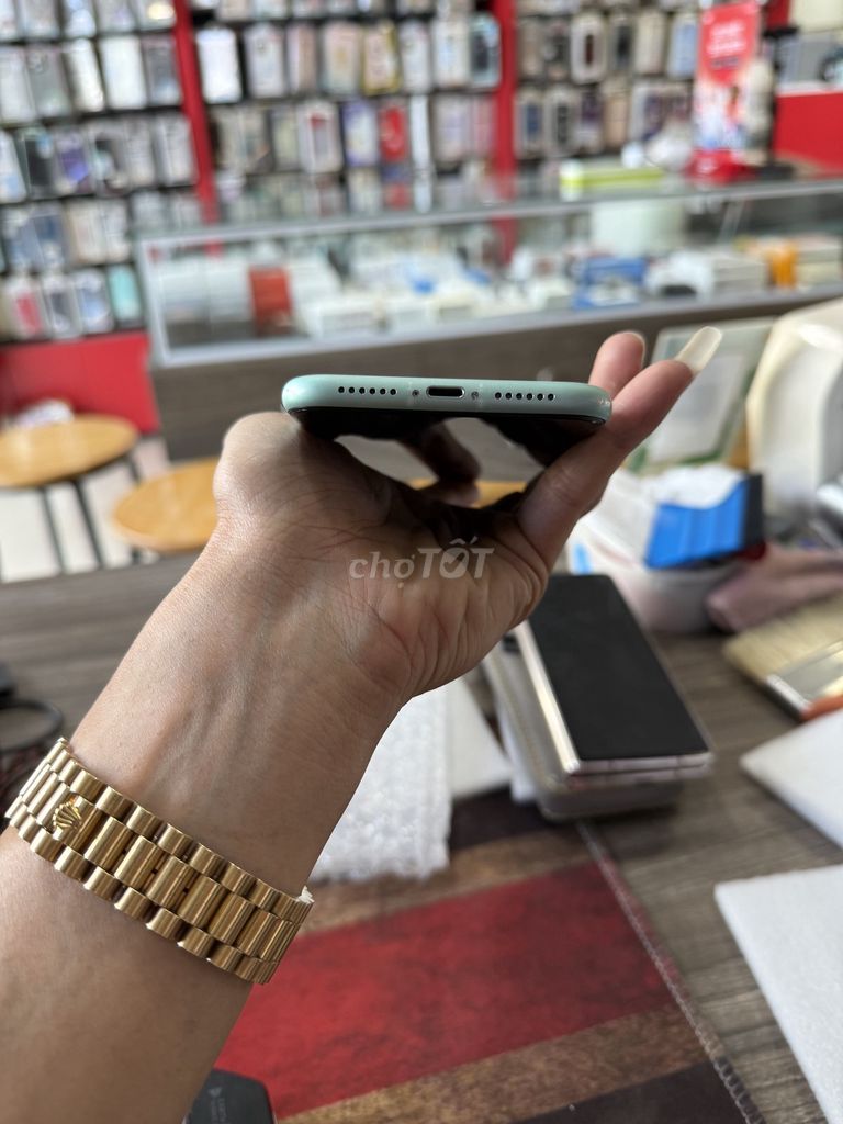Iphone 11 64GB Xanh ngọc zin đẹp. Mua bán Điện thoại tại Quận Thanh Xuân Hà Nội được đăng bởi Vinh Râu Samsung hình 1