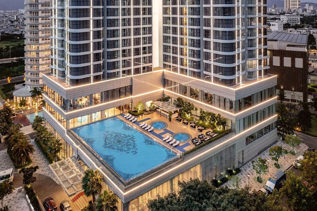 KHÁCH SẠN 4 SAO BIỂN MỸ KHÊ - GẦN 100 PHÒNG GIÁ 1,1 TỶ/THÁNG