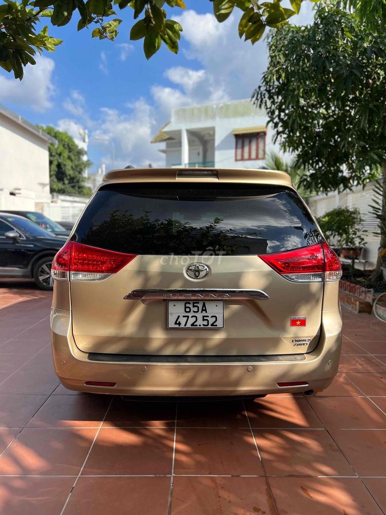 Toyota Sienna 2012 - 86000 km. Mua bán Ô tô tại Quận Ninh Kiều Cần Thơ được đăng bởi Triển Oto Xuân Khánh hình 6