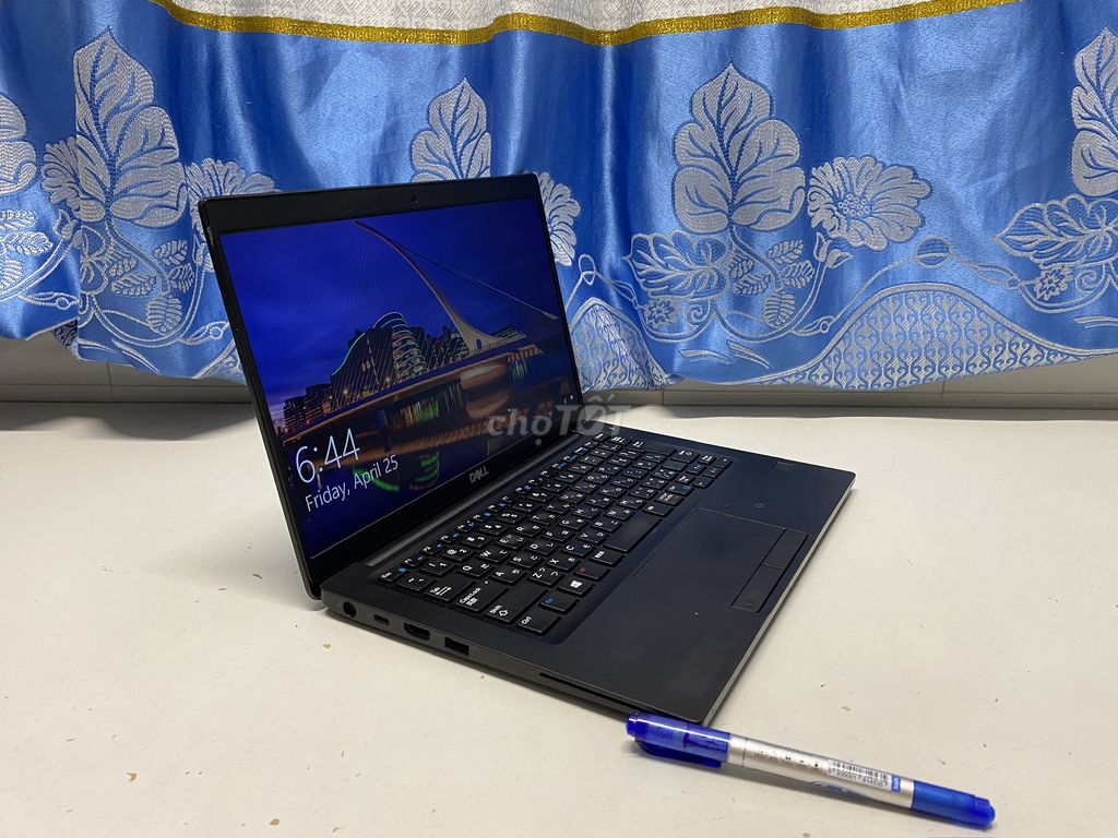 Dell Latitude 7390 i5-8250/8G/SSD 256G 13.3" 1.1Kg. Mua bán Laptop tại Quận Ninh Kiều Cần Thơ được đăng bởi Tinh hình 3