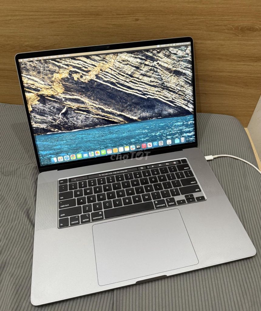 MacBook Pro 2019 i9 32GB/1TB/VGA 4G. Mua bán Laptop tại Huyện Nam Đàn Nghệ An được đăng bởi Nam hình 1