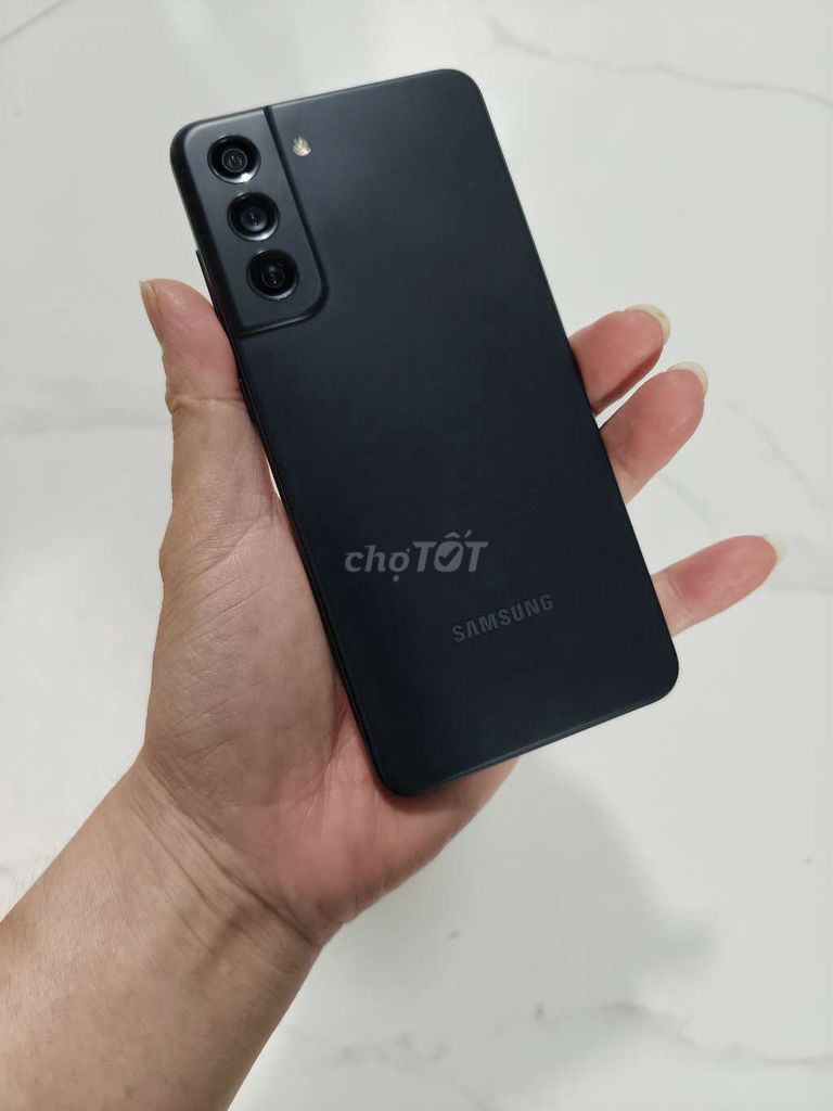 Samsung S21FE 8GB/256GB Đen đẹp nhỏ gọn mạnh . Mua bán Điện thoại tại Thành phố Đà Lạt Lâm Đồng được đăng bởi phong hình 1