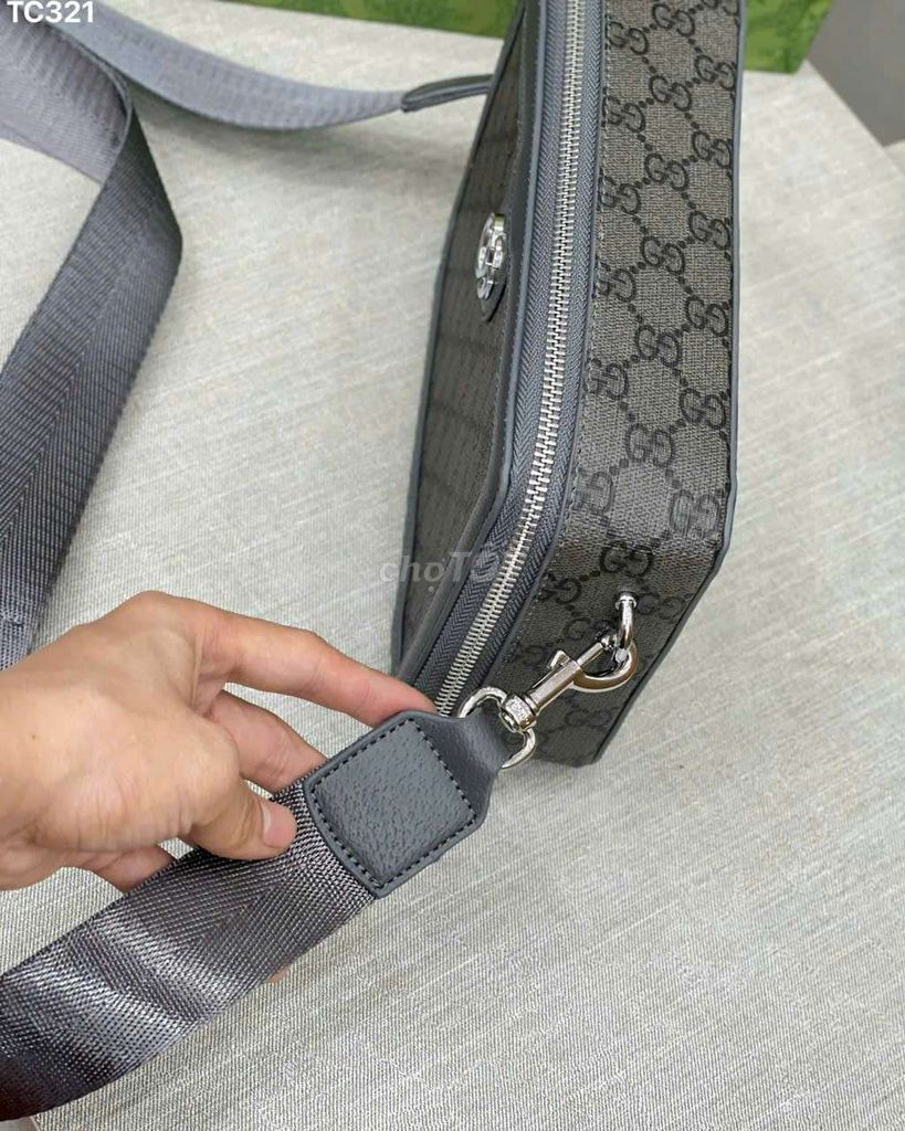 Túi đeo nam GC Ophidia Shoulder Bag