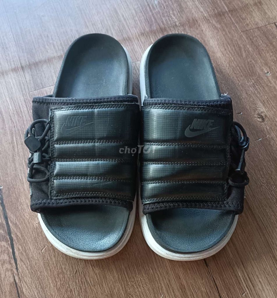 Dép Nike Đen Nam Nữ Size 41. Mua bán Giày dép tại Thành phố Long Xuyên An Giang được đăng bởi NGÔ ANH KIỆT  hình 1