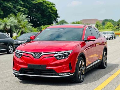 VINFAST VF 8, XE SẲN, HỔ TRỢ VAY VỐN 90% LSCĐ 5%