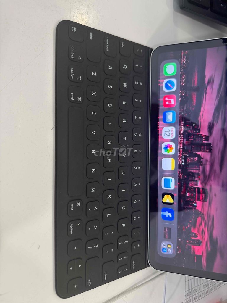 Bao da bàn phím Apple Folio iPad Pro M1 11inch. Mua bán Phụ kiện (Màn hình, Chuột...) tại Thành phố Trà Vinh Trà Vinh được đăng bởi Lộc Kia Mazda Trà Vinh hình 1
