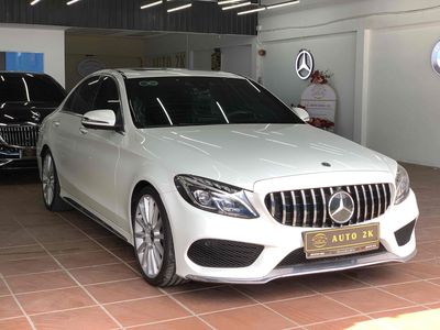 Mercedes C300 AMG 2018 Trắng Full LS Hãng New 99%