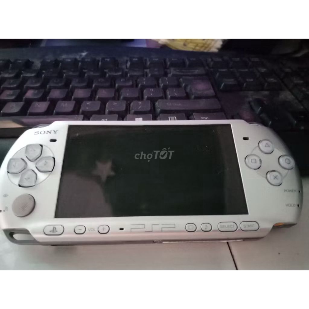 Sony PSP 3000 Bạc 32GB. Mua bán Thiết bị chơi game tại Huyện Phú Quí Bình Thuận được đăng bởi châu văn quẹo hình 1