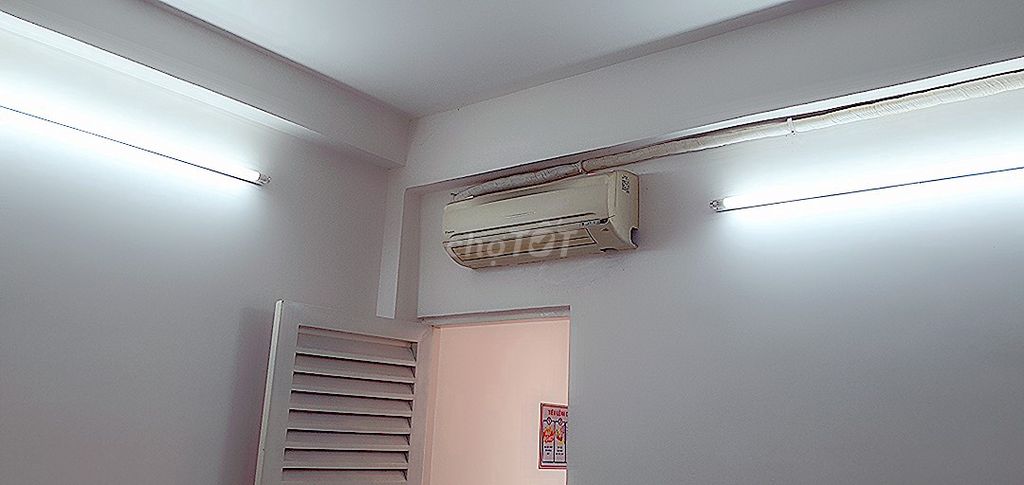 Cho thuê phòng đầy đủ tiện nghi, có ban công (đúng như hình)