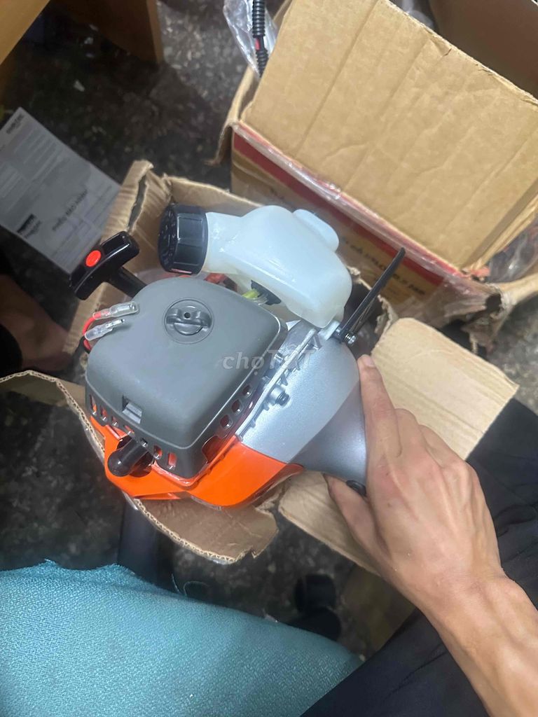 Máy cắt cỏ Reload 226R Cam, Bạc. Mua bán Đồ chuyên dụng, Giống nuôi trồng tại Thành Phố Đồng Hới Quảng Bình được đăng bởi Tèo hình 1