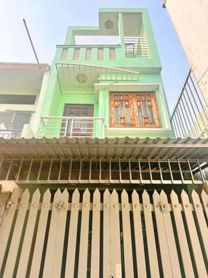 Hơn 5 tỷ, nhà Gò Vấp, hẻm lớn,khu phân lô DT gần 50m2, nhà 2 tầng 