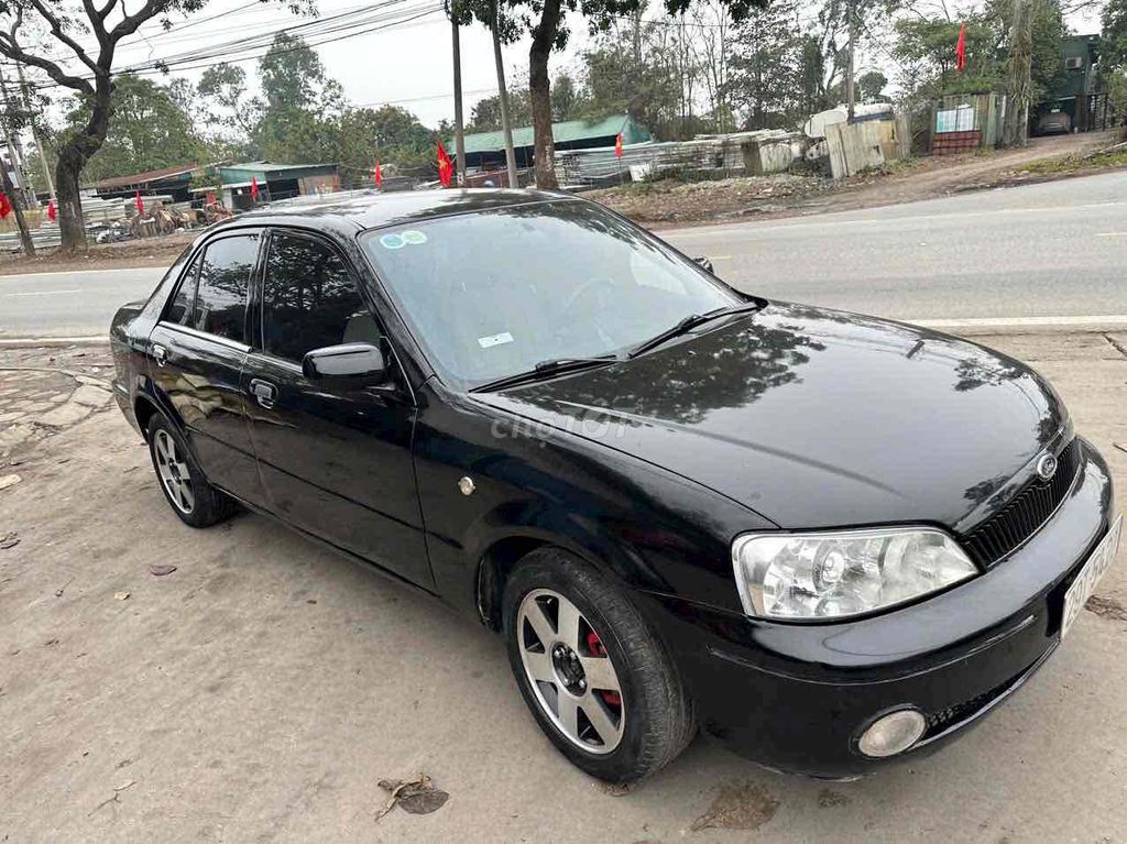 Ford Laser 2003 Ghia 1.8 - 300000 km