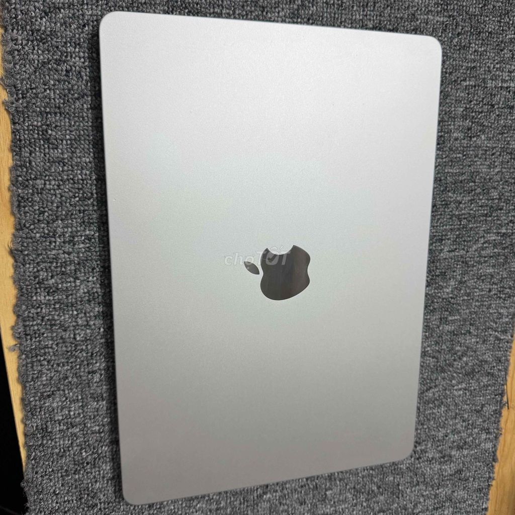 Macbook Air M3 2024 13” 8g/256 Bạc sạc78 bh3th. Mua bán Laptop tại Quận 3 Tp Hồ Chí Minh được đăng bởi Phúc Nguyễn hình 1
