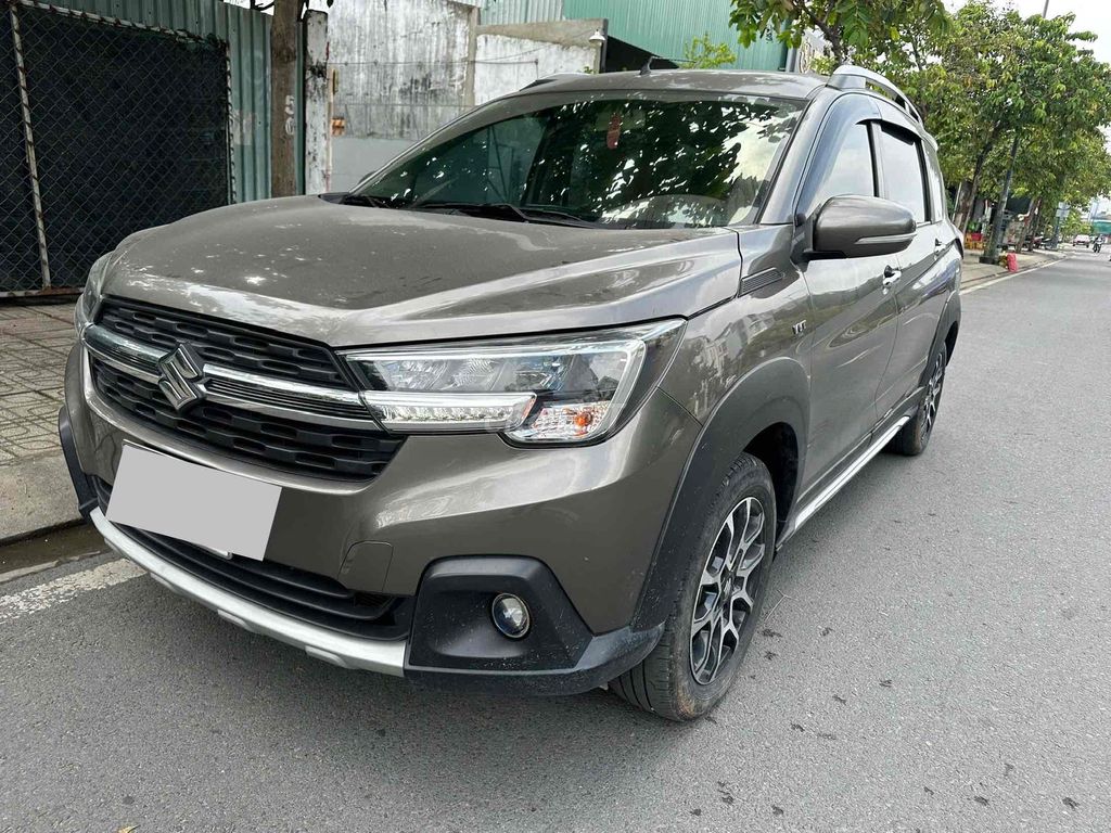 Suzuki XL7 2020 7 мест коричневый