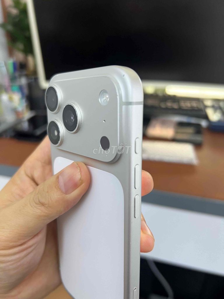 iphone 17pro 256g vna zin áp trắng bh 3/2027. Mua bán Điện thoại tại Quận Lê Chân Hải Phòng được đăng bởi hoang anh hình 1