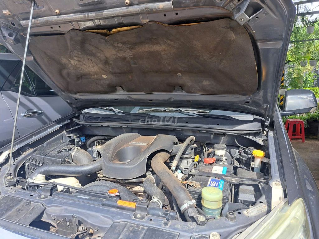 Isuzu Mu X 2018 1.9 4X2 AT - 240000 km. Mua bán Ô tô tại Huyện Lâm Hà Lâm Đồng được đăng bởi Khương Thùy Linh hình 3