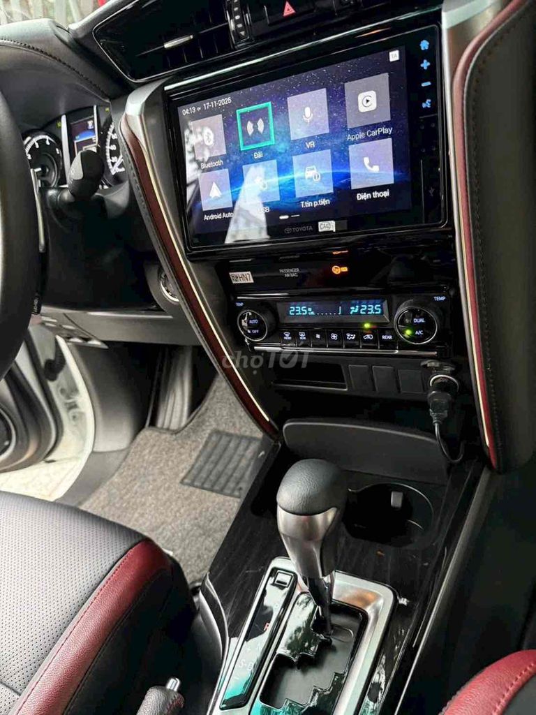 Toyota Fortuner 2024 (full dầu) lăn bánh 1vạn km. Mua bán Ô tô tại Quận Cầu Giấy Hà Nội được đăng bởi TRUNG HIẾU AUTO hình 11