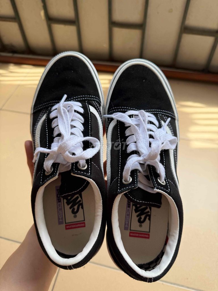 Giày thể thao Vans Đen trắng size 41. Mua bán Giày dép tại Quận Bắc Từ Liêm Hà Nội được đăng bởi  Hùng hình 1