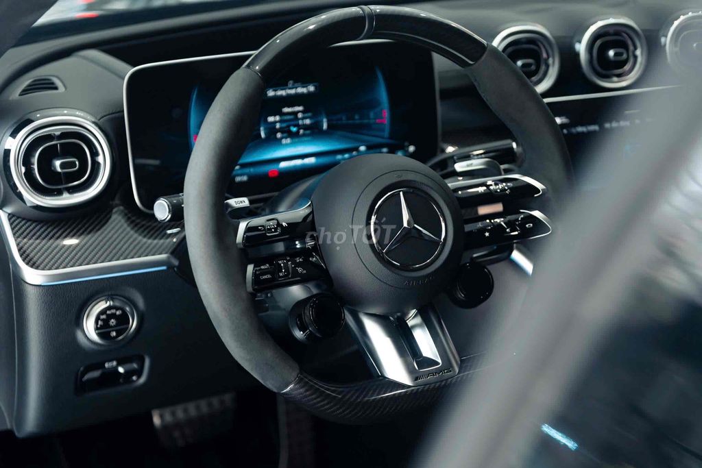 LONG ANH AUTO về MERCEDES C63SE Performance 2024. Mua bán Ô tô tại Quận 7 Tp Hồ Chí Minh được đăng bởi LongAnh AuTo  hình 5